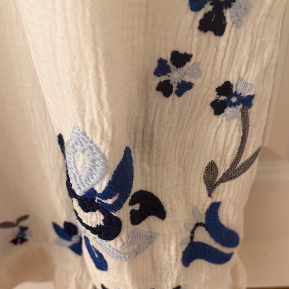 Free People White Maxi Magda Dress with Blue Floral Embroidery /Large/ Excellent - Picture 9 of 13